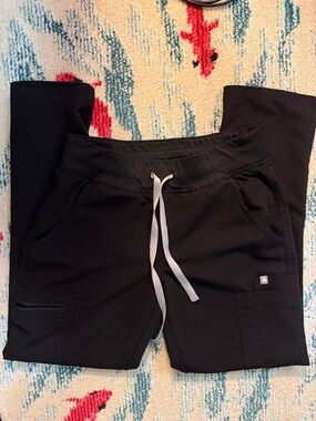 FIGS Women XS-Petite Straight Leg Bottoms (Yola)